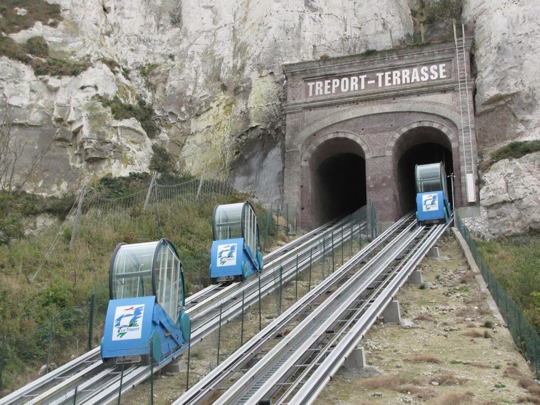 LA VERRIÈRE. Les Locations ISAHORA c'est aussi plusieurs appart' de Standing à 2 pas du Château d'Eu, des Falaises du Tréport, de MERS les Bains et aux portes de la BAIE DE SOMME Eu (Sena Marítimo) Exterior foto